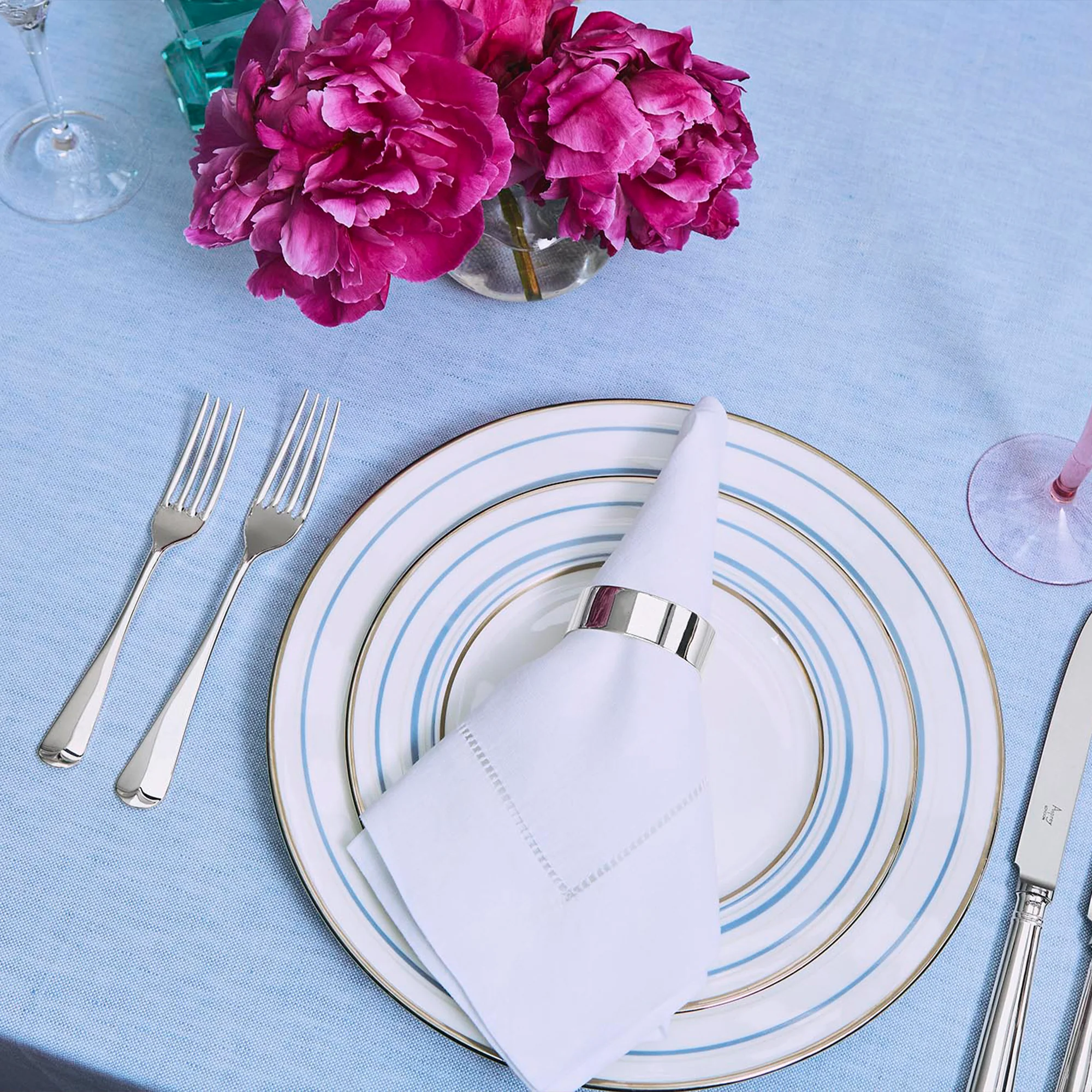 Classic Open Oval Napkin Ring in Sterling Silver - Image 2